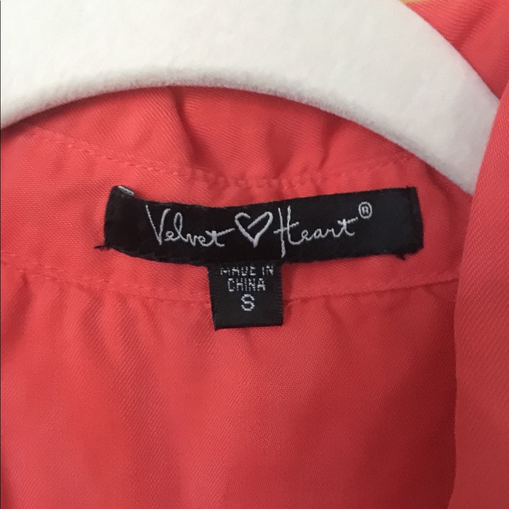 collared button down tank - Picture 4 of 4